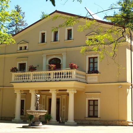 Dwor Debowiec I Ngoại thất bức ảnh