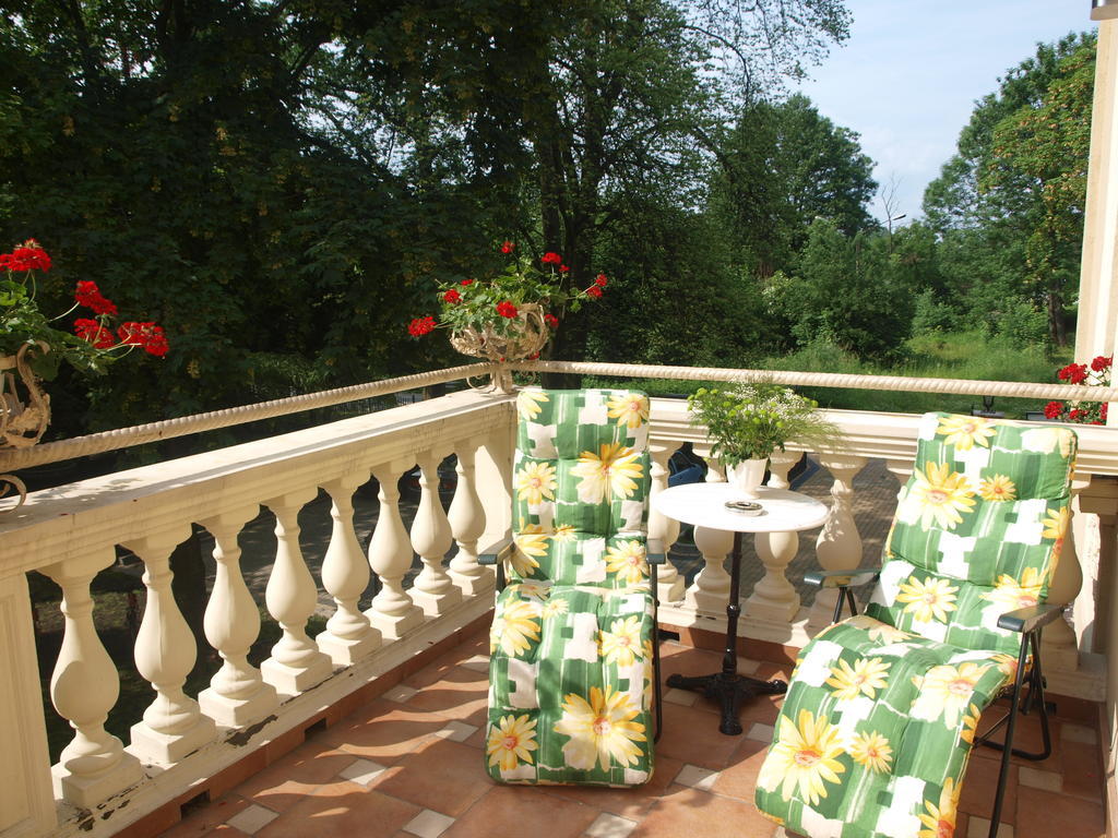 Dwor Debowiec I Ngoại thất bức ảnh